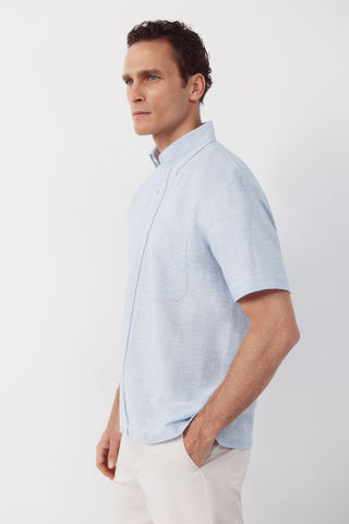 Camisa manga corta tejido de lino.
