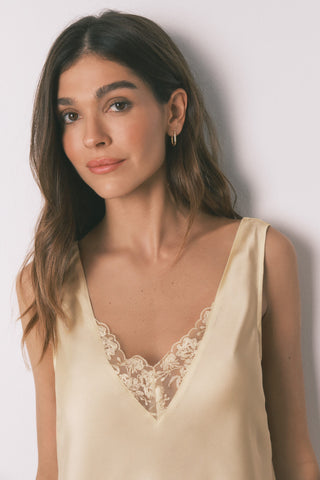 Set de Pijama 3 Piezas de Satén con Encaje