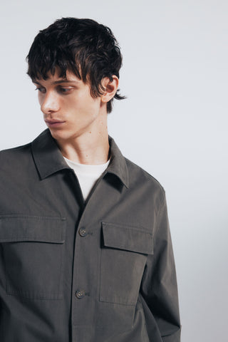 Camisa Oversize con Bolsillos Delanteros