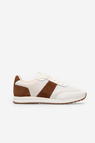 Tenis de Piel con Detalle de Raya