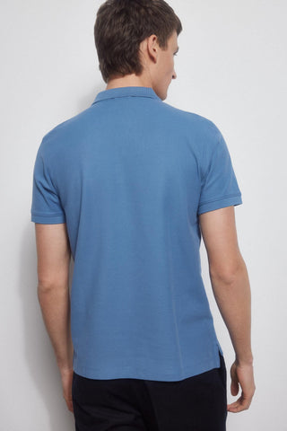 Polo Básica con Logo Bordado