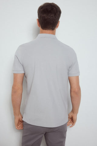 Polo Básica con Logo Bordado