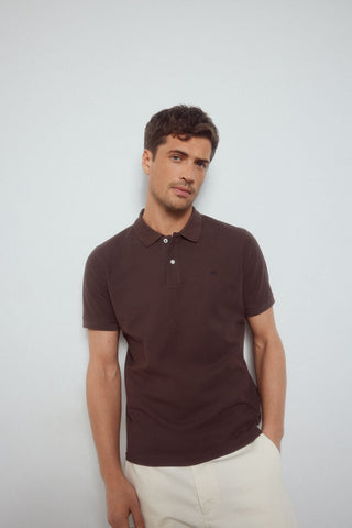 Polo Básica con Logo Bordado