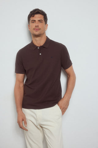 Polo Básica con Logo Bordado