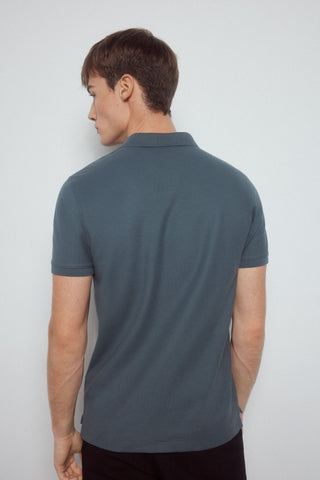 Polo con Logo Bordado