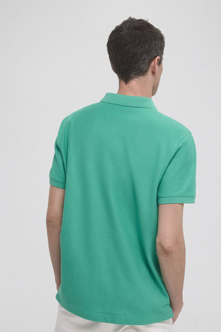 Polo Básica con Logo Bordado