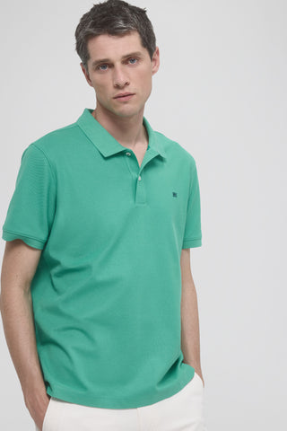 Polo Básica con Logo Bordado