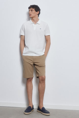Polo Básica con Logo Bordado