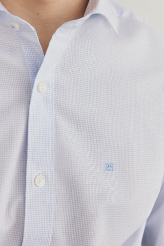 Camisa Slim Fit con Estampado de Rayas