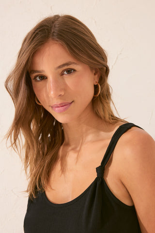 Camiseta de Tirantes con Detalle Nudos