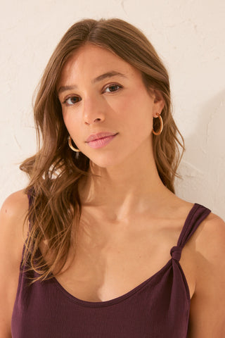 Camiseta de Tirantes con Detalle Nudos