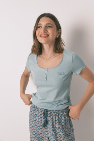 Camiseta Manga Corta Detalle Bordado