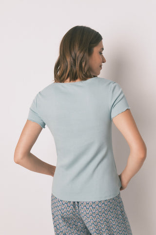 Camiseta Manga Corta Detalle Bordado