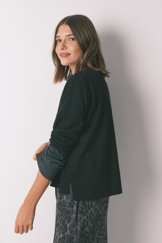 Camiseta Manga Larga con Detalle Botones