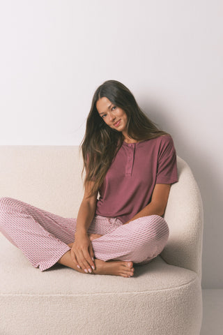 Camiseta Manga Corta con Detalle Botones