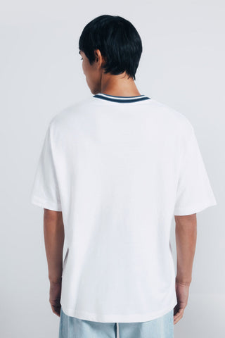 Camiseta Manga Corta con Detalle Cuello