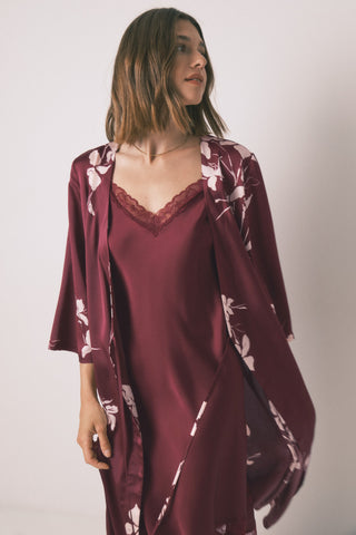 Pijama Satinada de Tirantes con Encaje