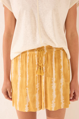 Short con Cintura Elástica Estampado Tie Dye.