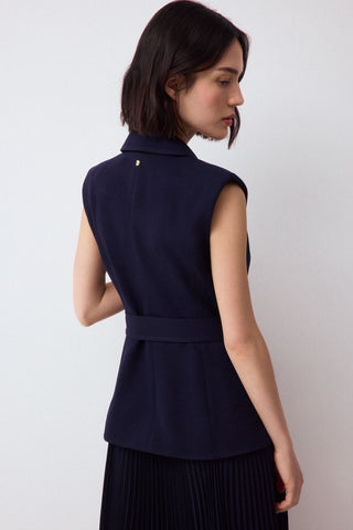 Vestido S/M Chaleco Y Falda Plis.