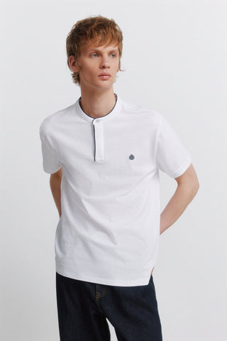 Regular Mao Collar Polo.