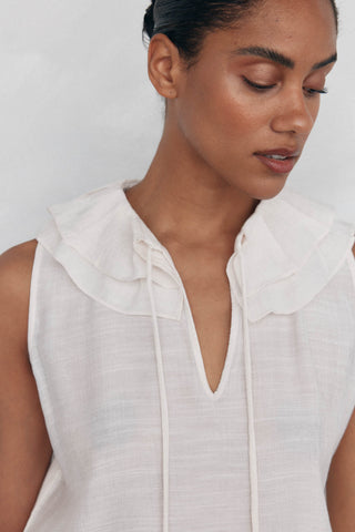 Camiseta Cuello Redondo con Lazada