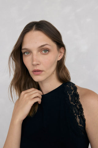 Camiseta de Tirantes con Encaje