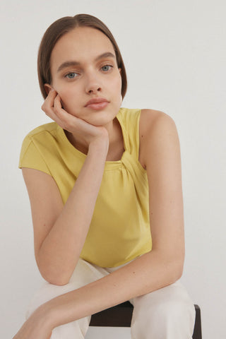 Camiseta sin Mangas con Detalle de Nudo
