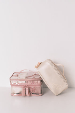 Set de 3 Neceseres con Detalle de Logo