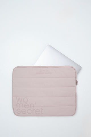 Btw Laptop Pink.
