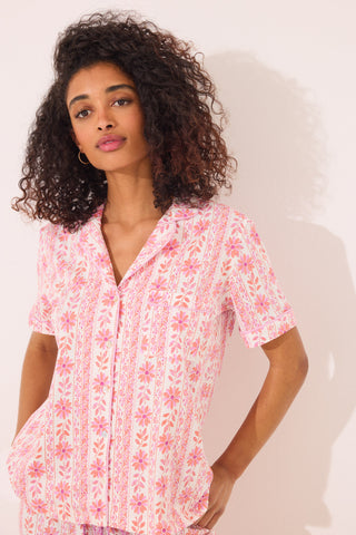 Set de Pijama 2 Piezas con Estampado Floral.