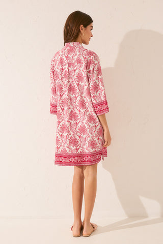Vestido Midi con Estampado de Hojas.