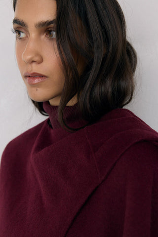 Capa Doble Faz con Detalle Bufanda