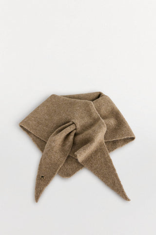 Bufanda Triangular con Logo