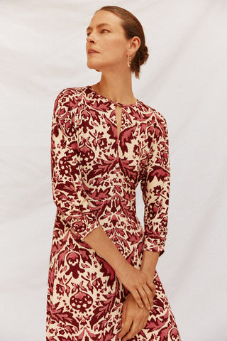 Vestido Midi con Detalle Abertura