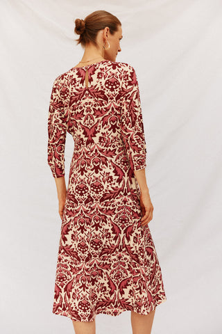 Vestido Midi con Detalle Abertura