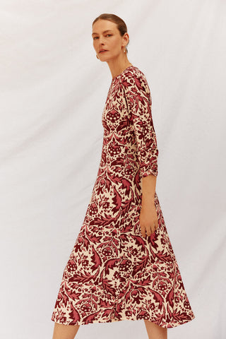 Vestido Midi con Detalle Abertura