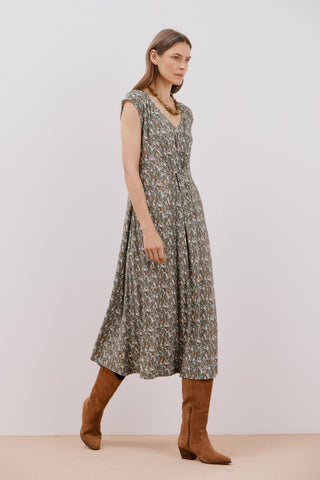 Vestido Midi Nudo Plisado con Estampado