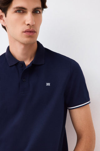 P1K Polo Puño Logo Hd.