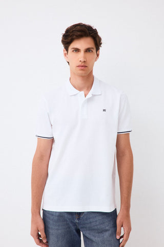 P1K Polo Puño Logo Hd.