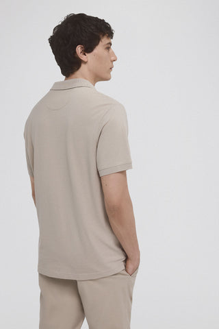 Polo Piqué con Logo Bordado