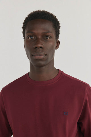 Camiseta Manga Corta con Logo Bordado