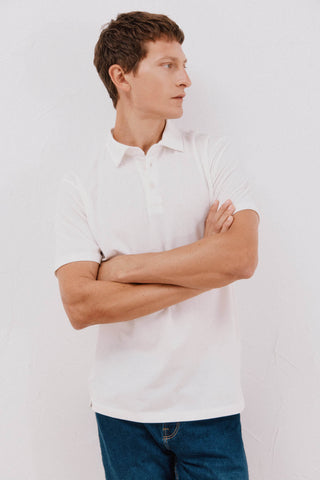 Polo Manga Corta con Detalle Bordado