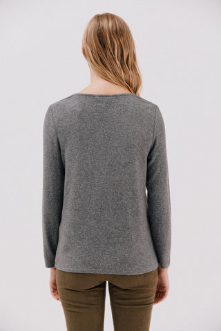 Camiseta Básica Manga Larga Cuello V