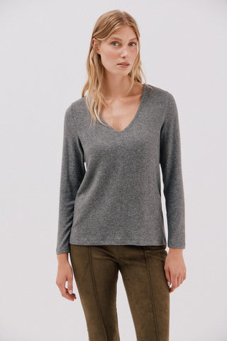 Camiseta Básica Manga Larga Cuello V