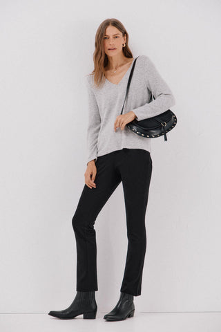 Camiseta Básica Manga Larga Cuello V