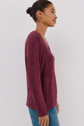 Camiseta Básica Manga Larga Cuello V