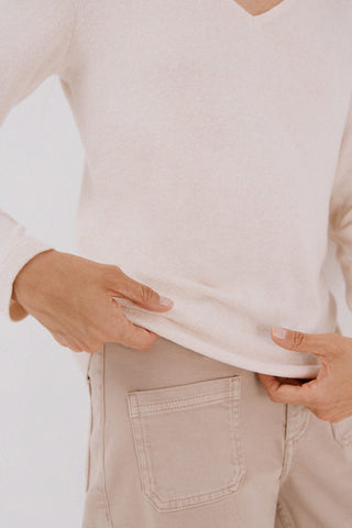 Camiseta Básica Manga Larga Cuello V