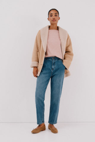 Camiseta Cuello Barco con Detalle Botones