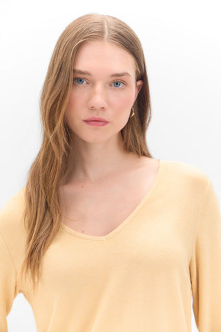 Camiseta Básica Cuello Pico