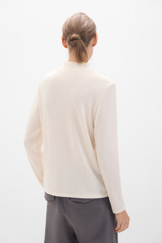 Camiseta Cuello Alto con Botones